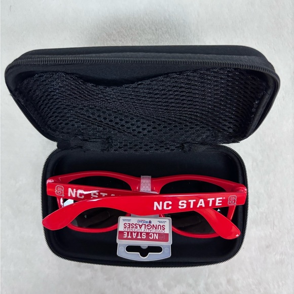 NORTH CAROLINA NC STATE WOLFPACK SUNGLASSES ADULT NCSU Red NEW Wayfarer Style - Picture 1 of 15